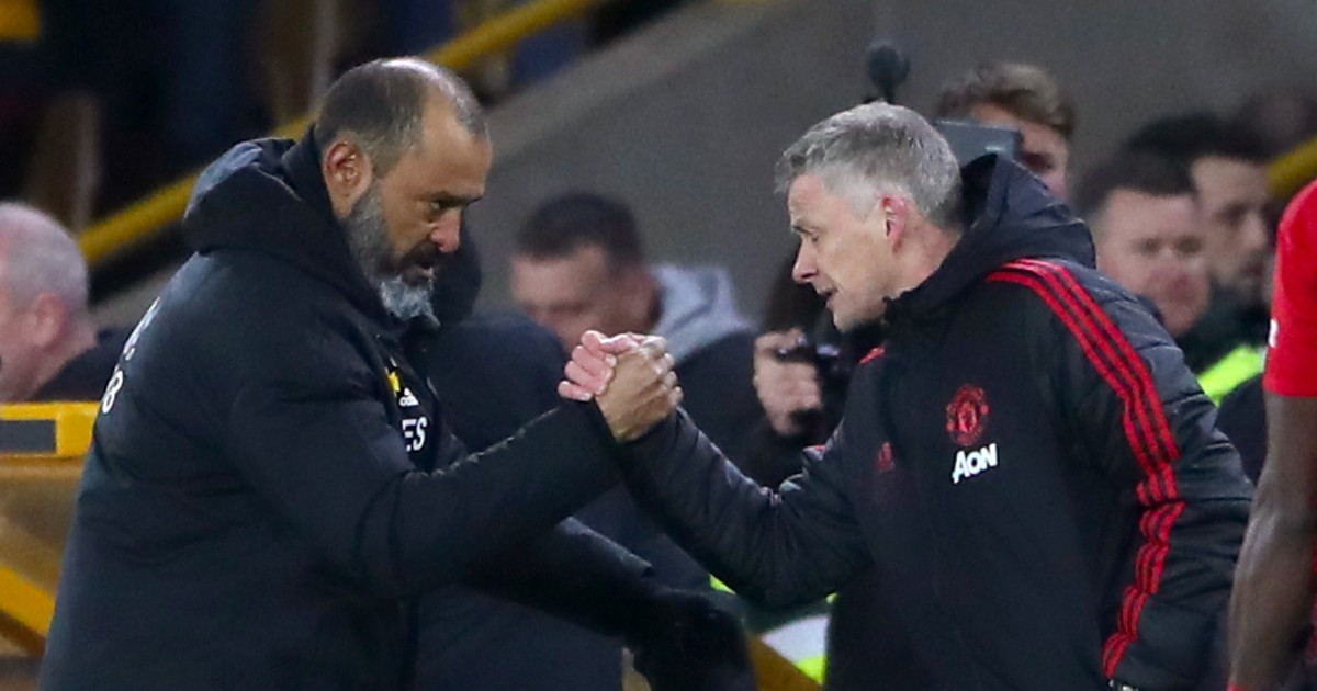 Nuno-Espirito-Santo-embraces-Ole-Gunnar-Solskjaer-on-the-touchline.jpg